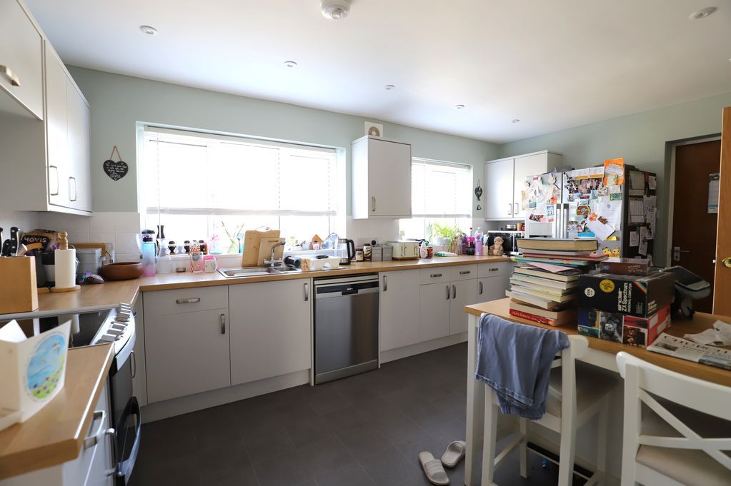 Additional image 2 of 4 bed detached house to rentFurzehatt Road, Plymouth PL9