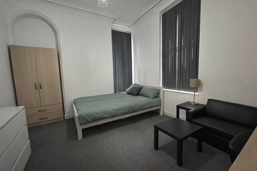 Room to rentPark Road, Nottingham NG7