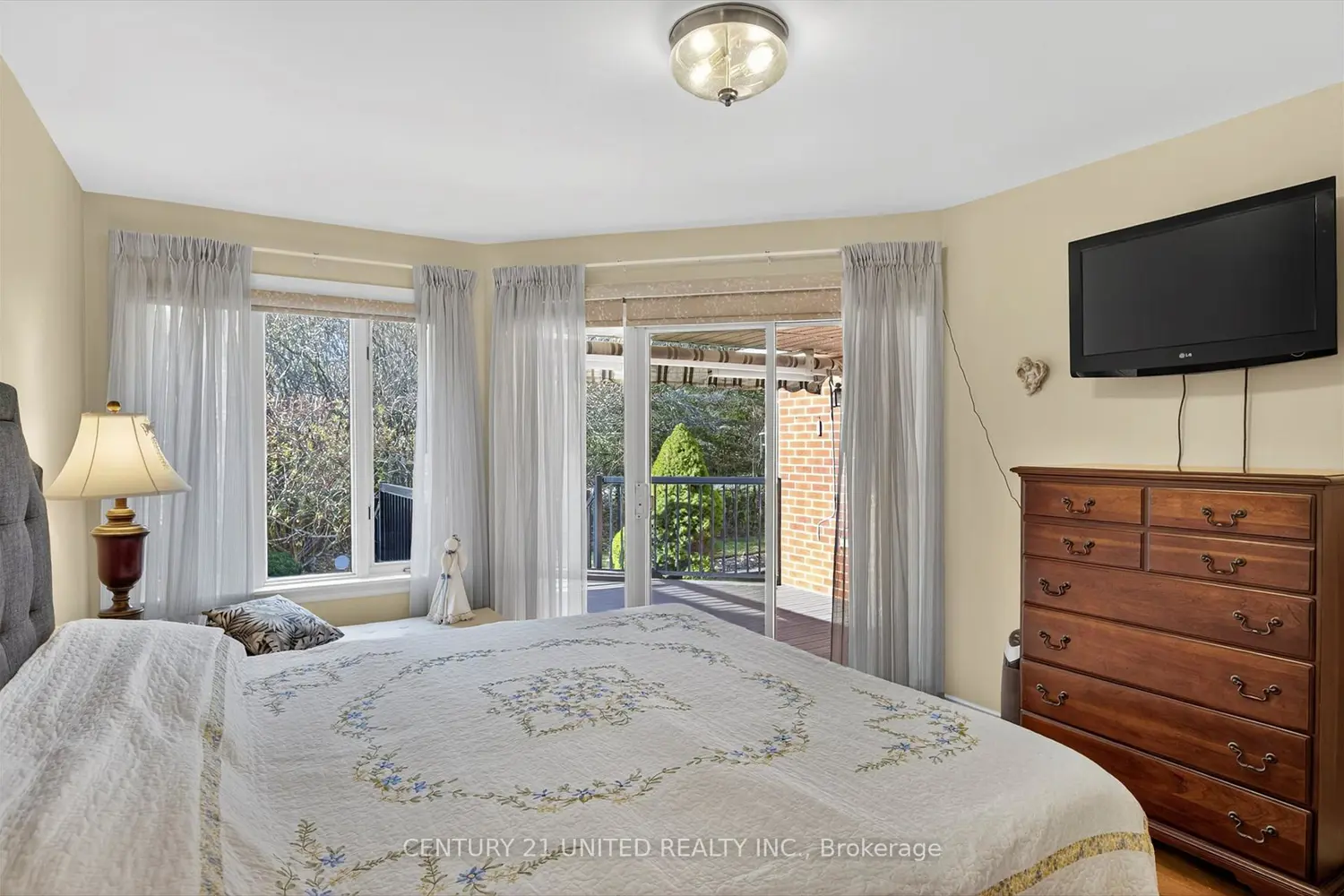 Additional image 7 of 1121 Armour Road 22