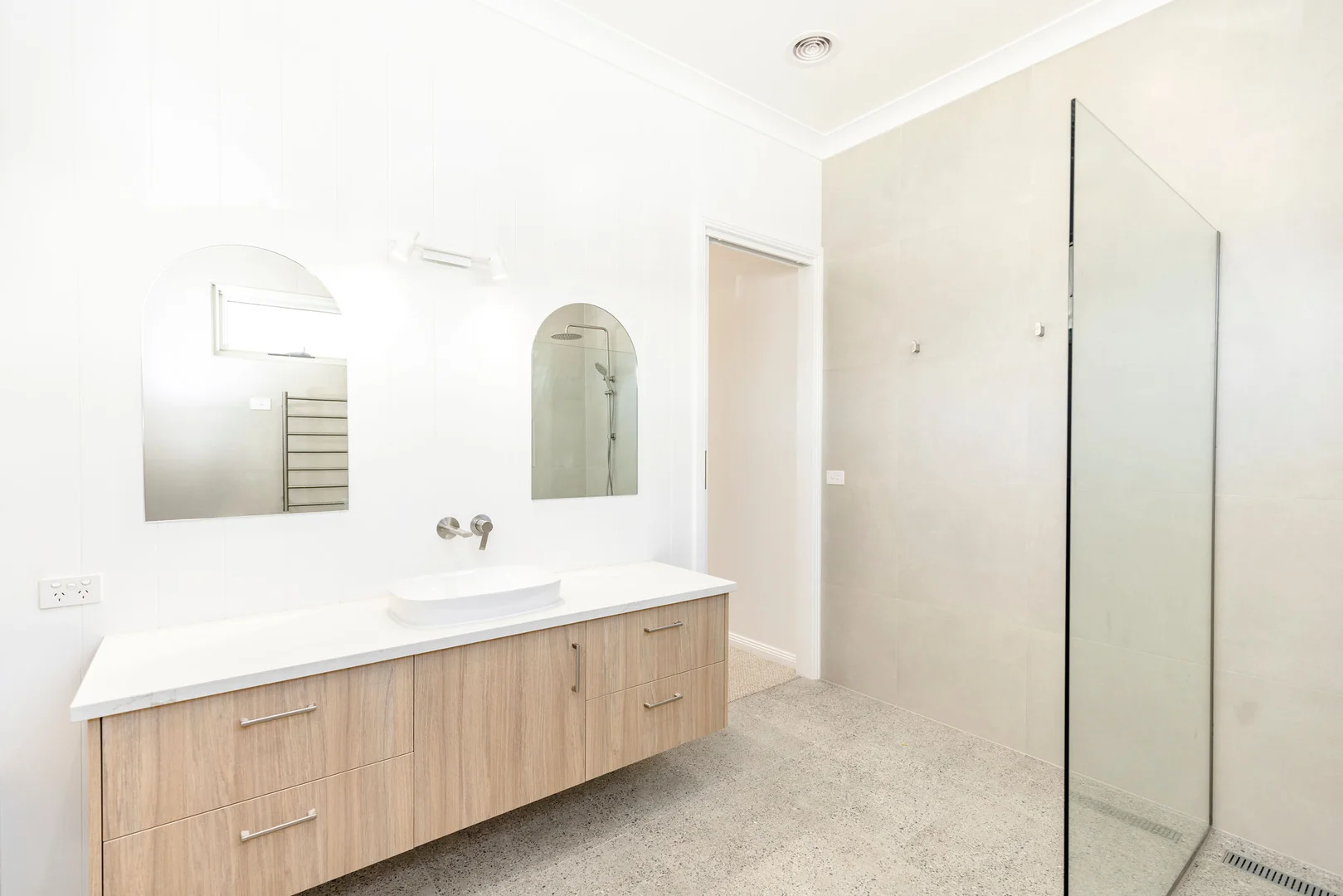 Additional image 11 of 1/13-15 Kimberley Avenue, Swan Hill VIC 3585