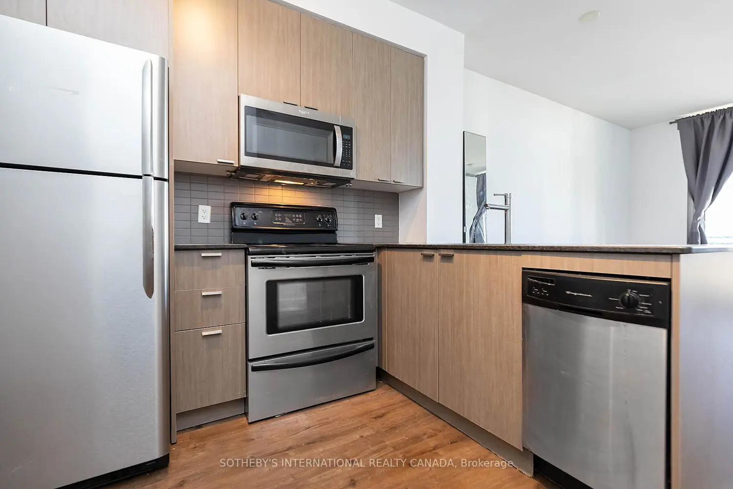 Additional image 7 of 23 Sheppard Avenue 2612
