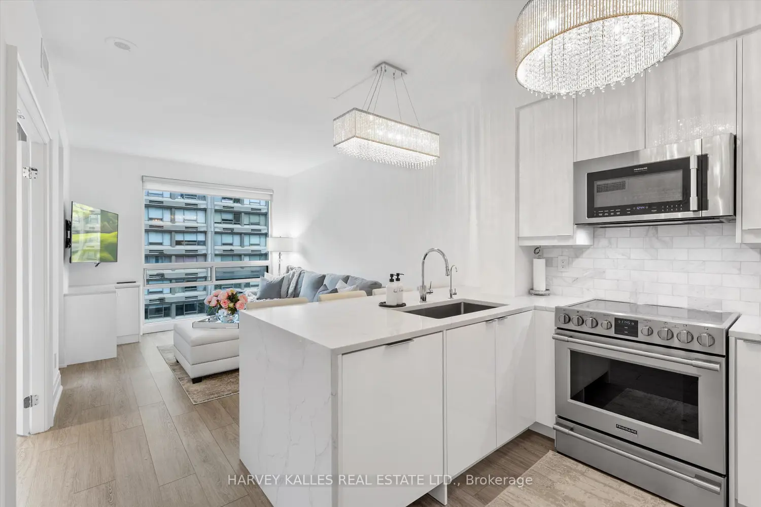 Additional image 4 of 1121 Bay Street 1205