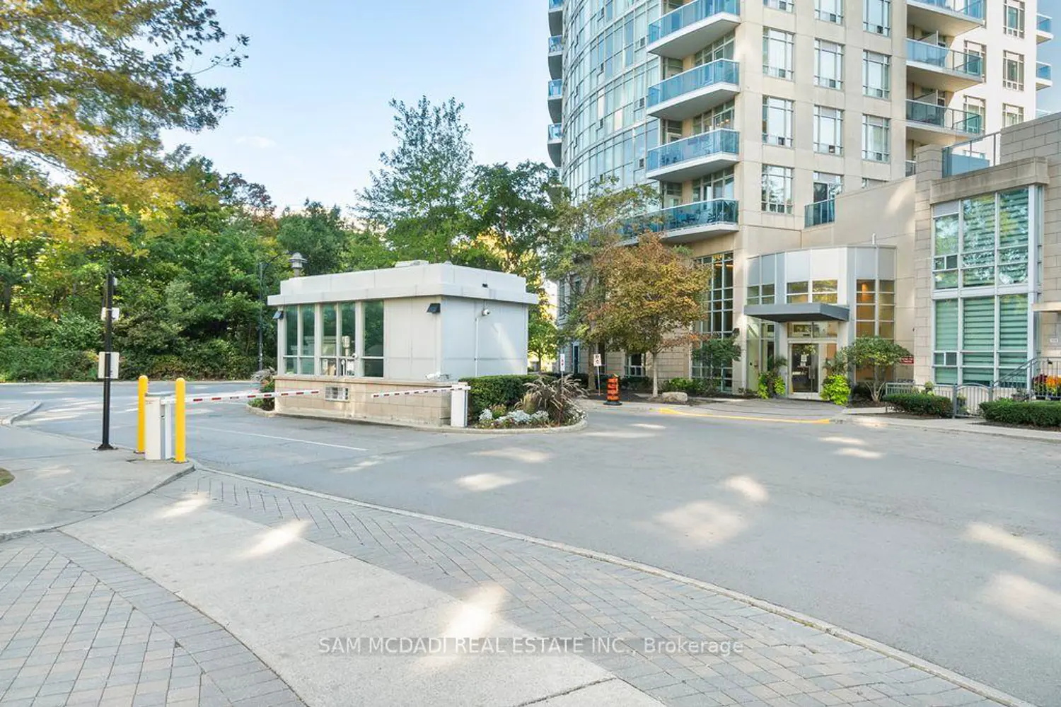 Additional image 19 of 80 Absolute Avenue 1805