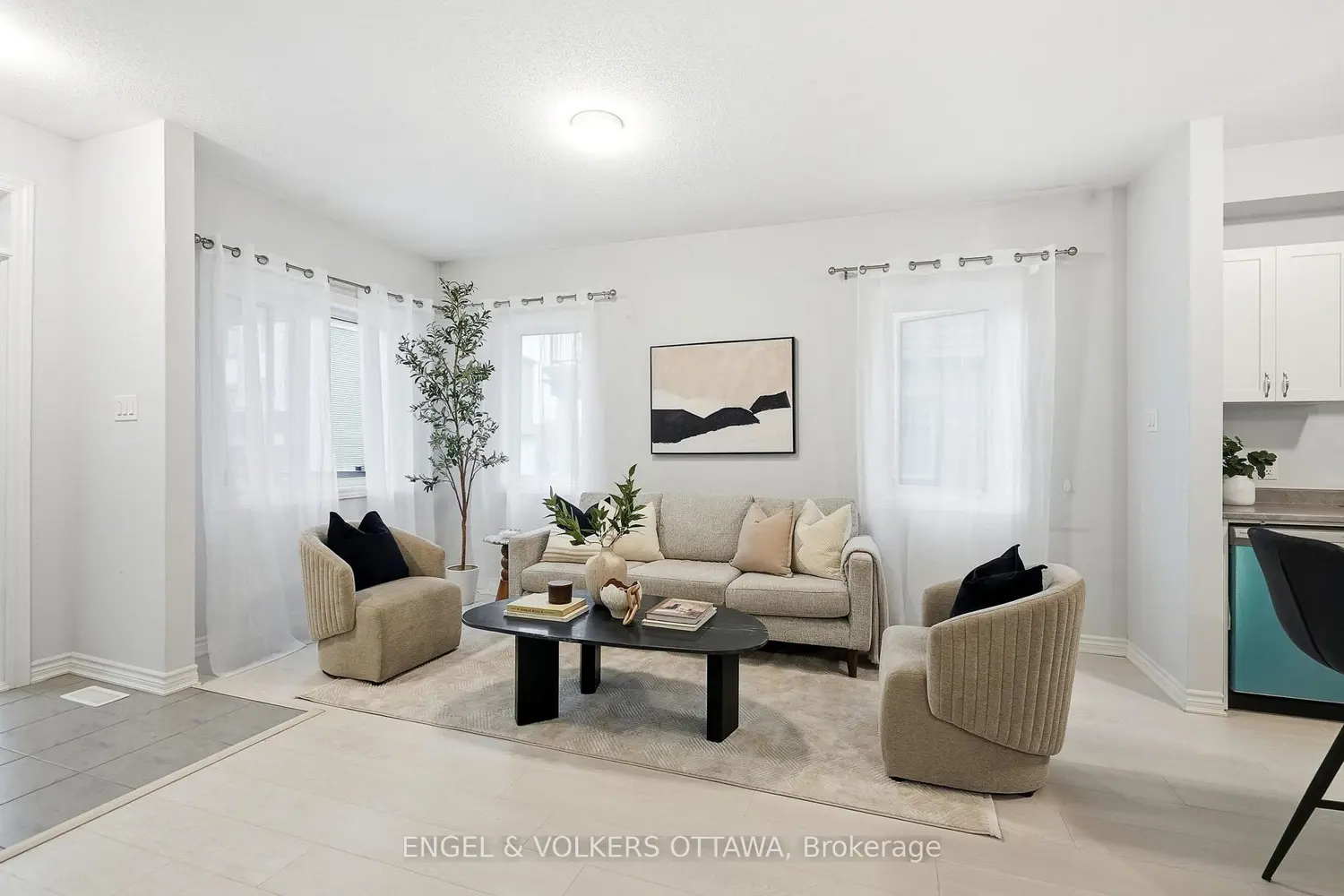 Additional image 7 of 135 Anthracite Private