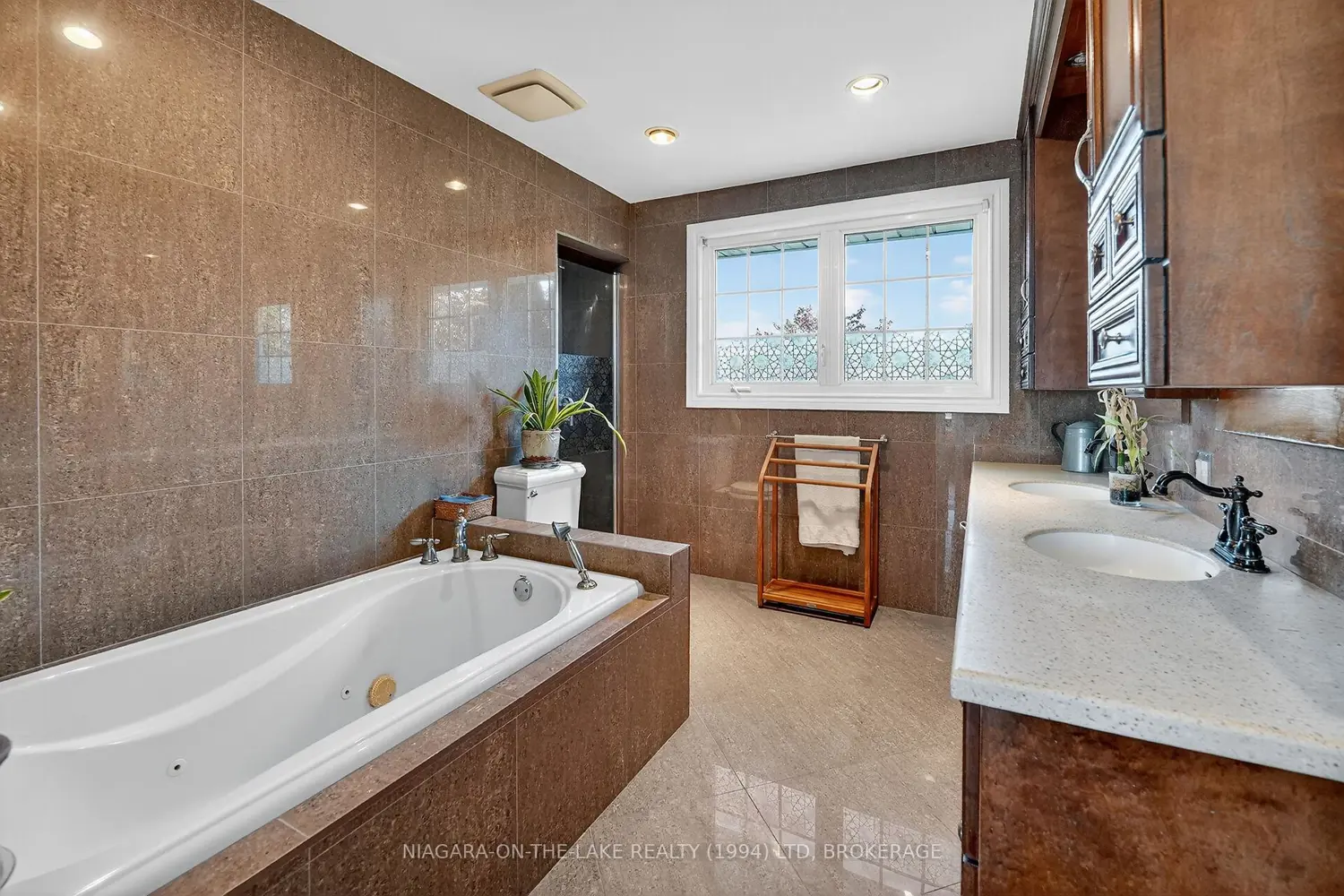 Additional image 11 of 21 Garrison Village Drive