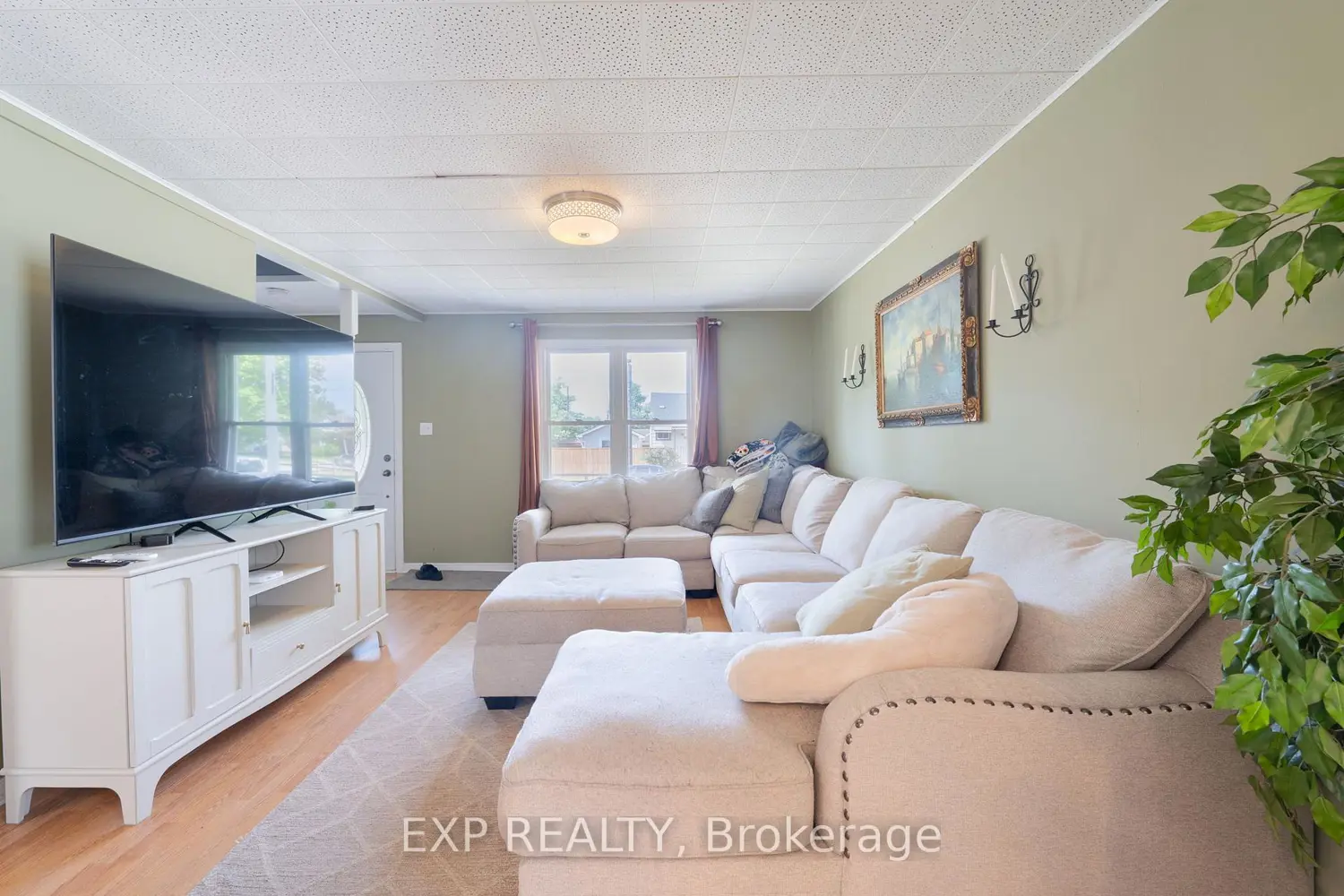 Additional image 3 of 325 Simpson Avenue