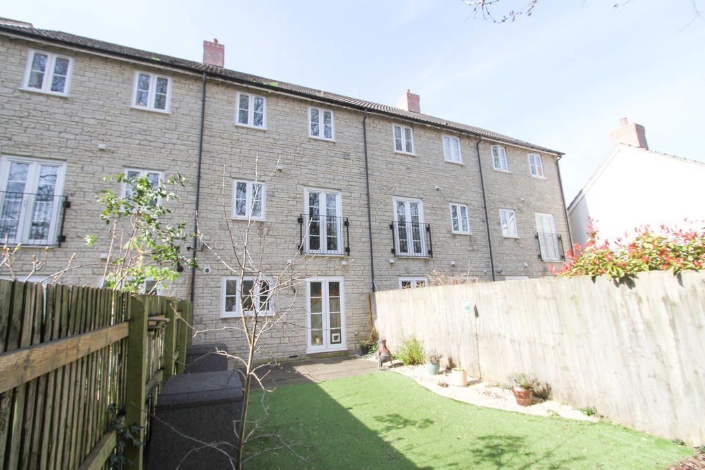 Additional image 20 of 4 bed terraced house to rentYeates Court, Clevedon BS21