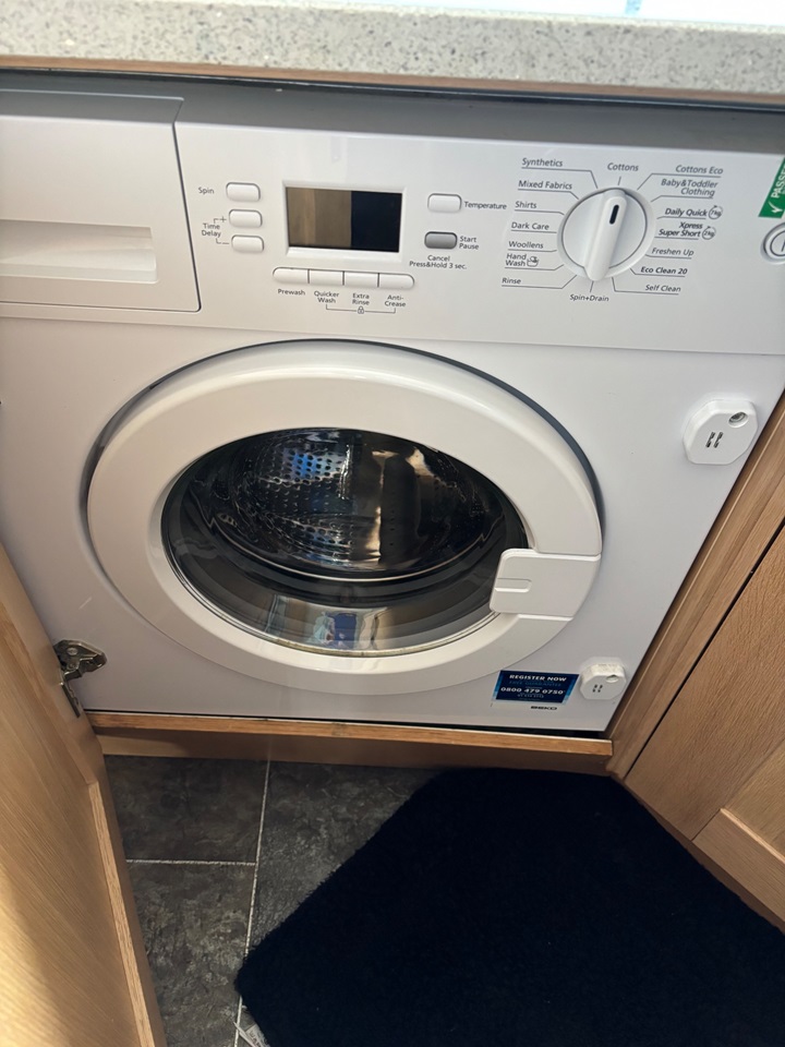 Additional image 8 of 2 Bed Flat, Hawthornden Place, EH7, N1 7GU