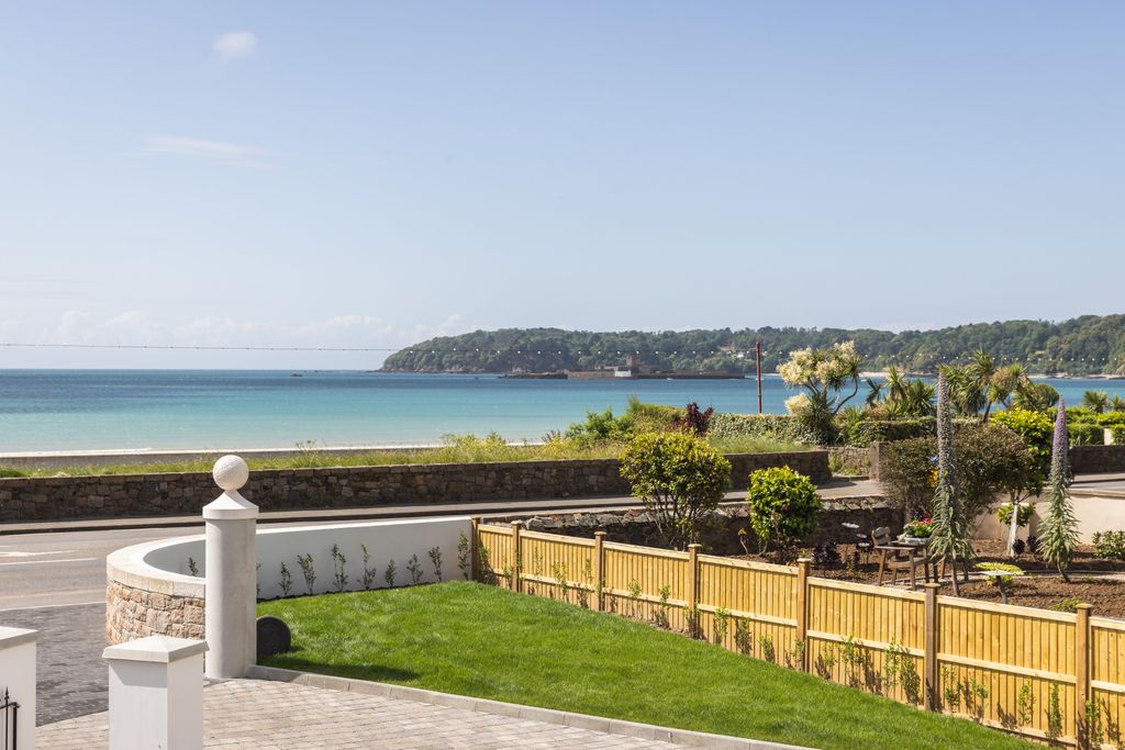 Additional image 20 of 3 bed flat to rentLa Route De La Haule, St. Lawrence, Jersey JE3