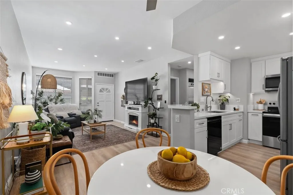 Additional image 2 of 23 Via Honrado, Rancho Santa Margarita, CA 92688