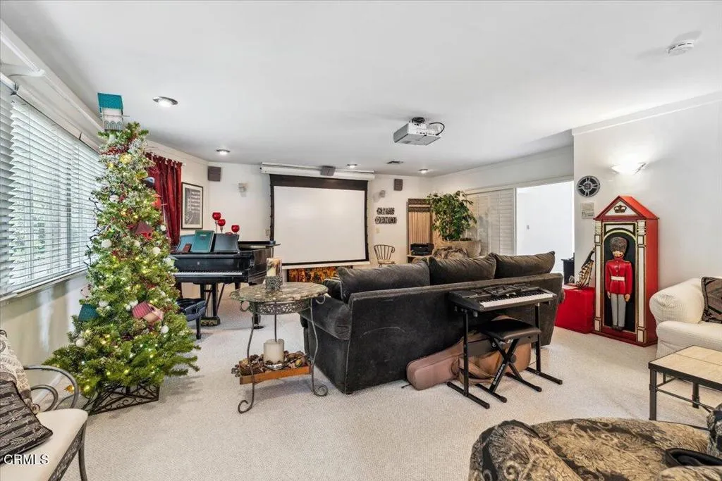 Additional image 18 of 4959 Brewster Drive, Los Angeles, CA 91356