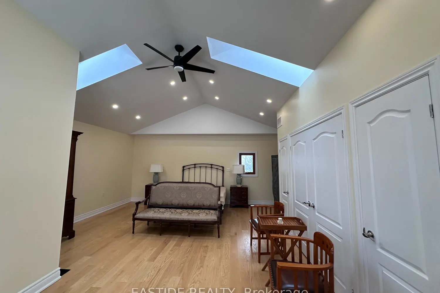 Additional image 15 of 5255 Philp Road