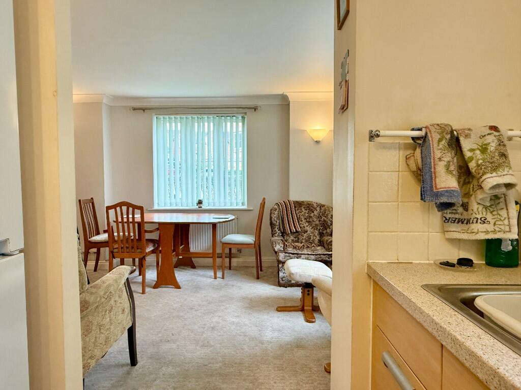 Additional image 7 of Shrewsbury Road, Yeovil, BA21