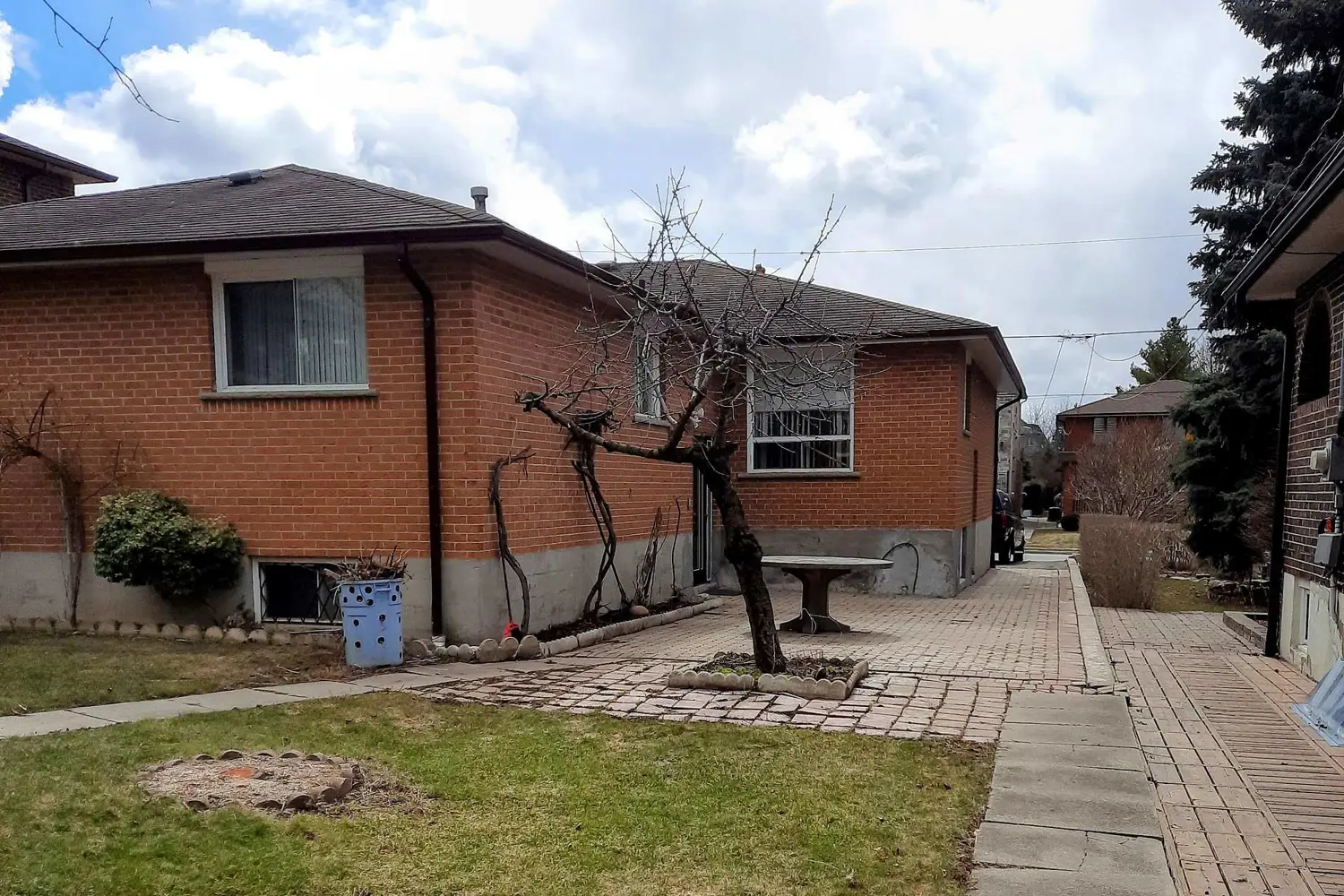 126 Spruce Avenue photo 3