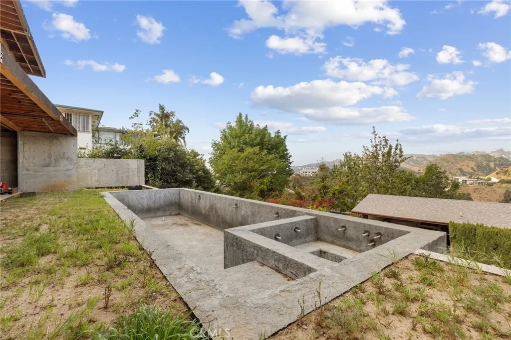 Additional image 26 of 2453 Creston Way, Los Angeles, CA 90068