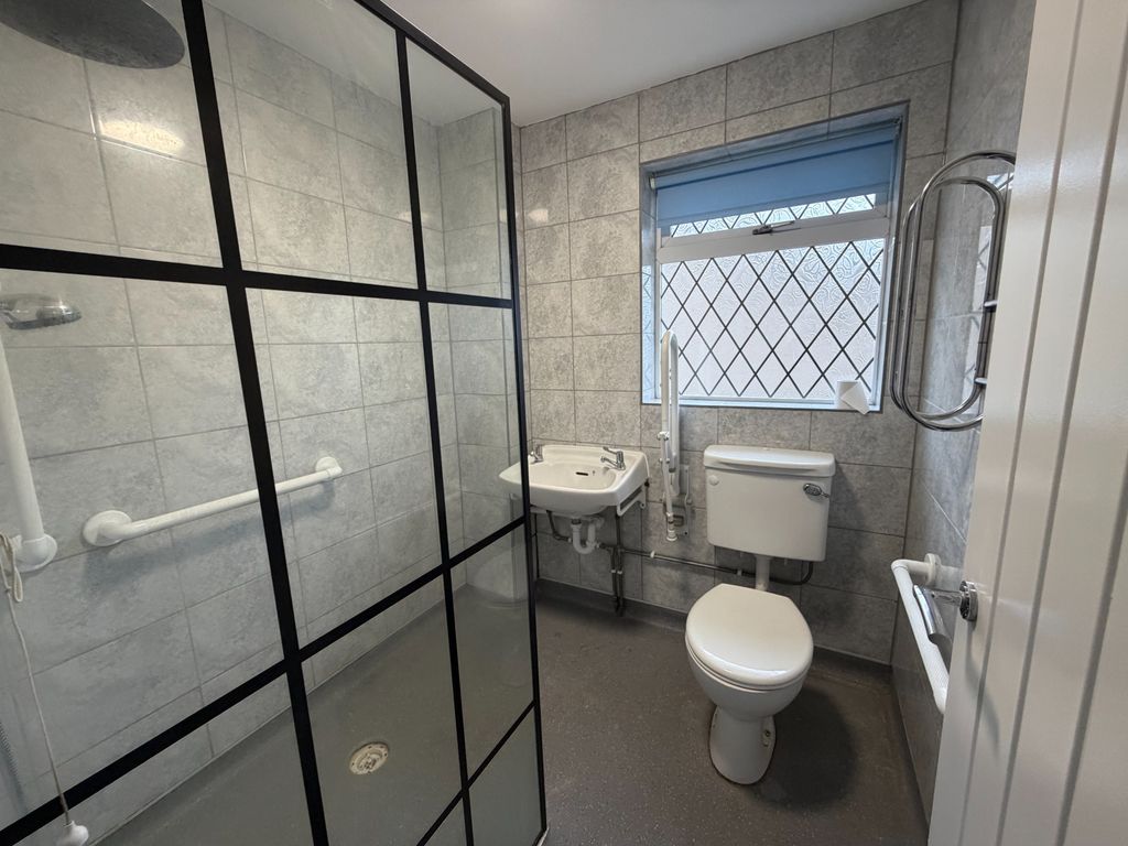 Additional image 7 of 3 bed terraced house to rentSaltergate, Grimsby DN37