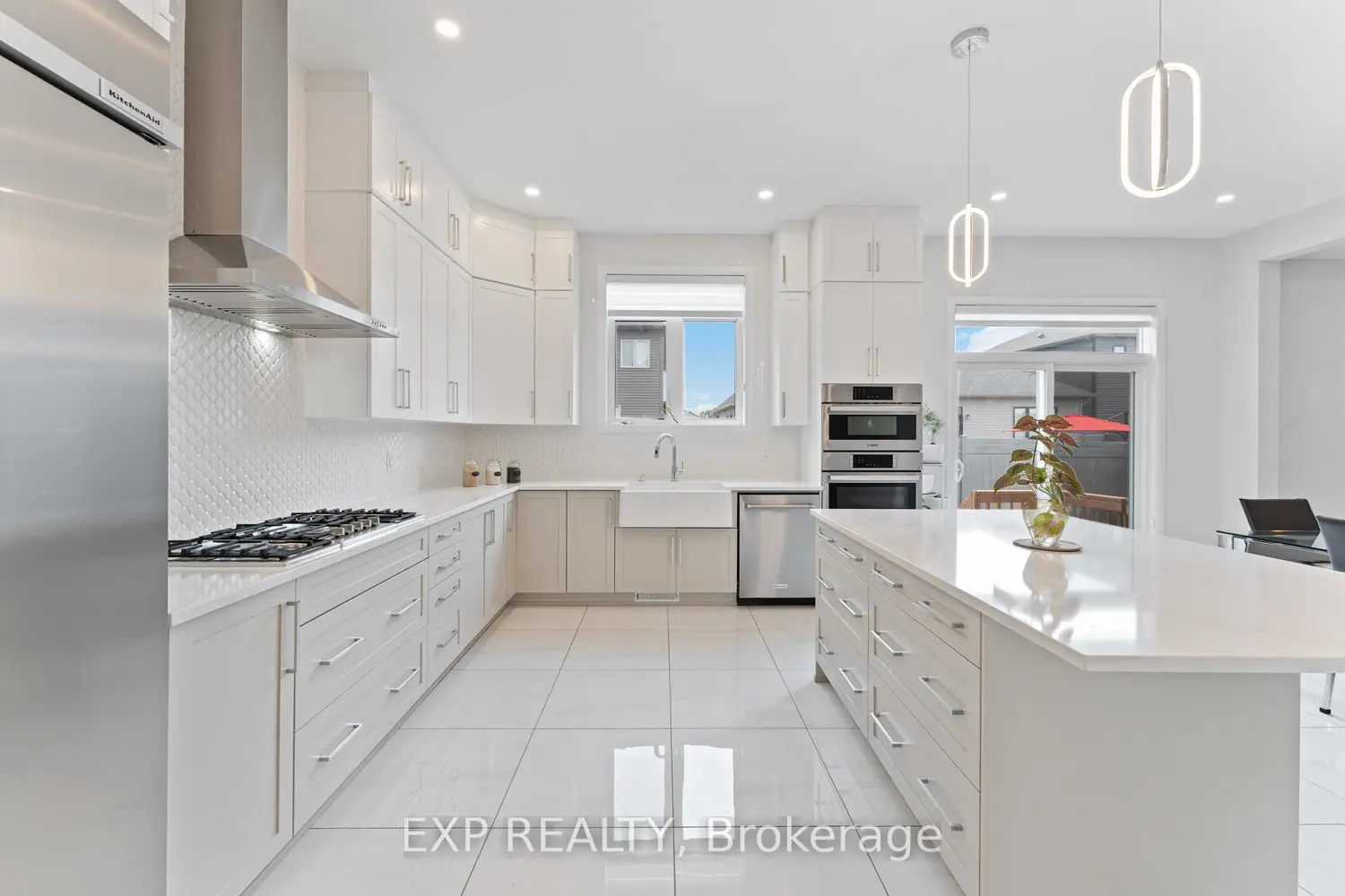 700 Coast Circle photo 4