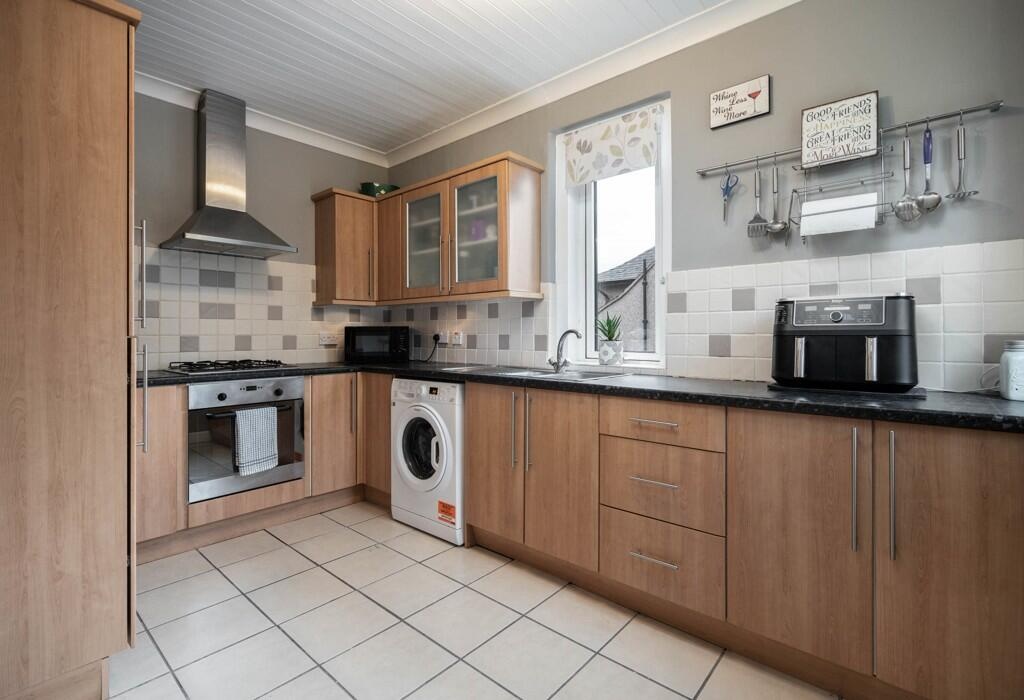 Additional image 8 of 3 Bed Flat, Chesser Grove, EH14, N1 7GU