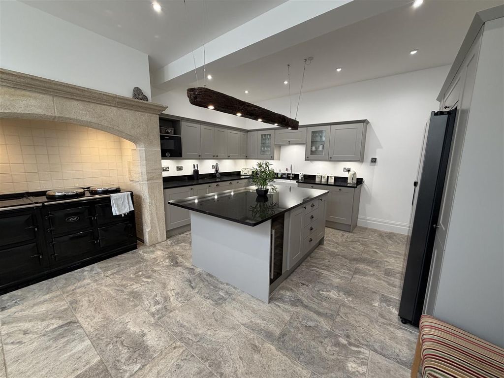 Additional image 11 of 5 bed town house to rentClayport Street, Alnwick NE66