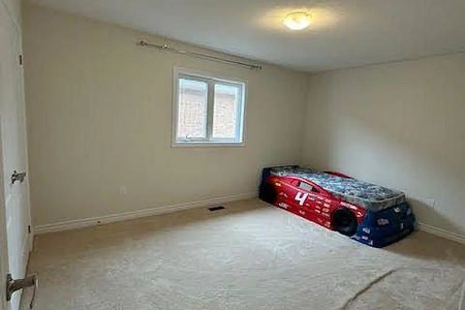 Additional image 12 of 30 Furniss Street