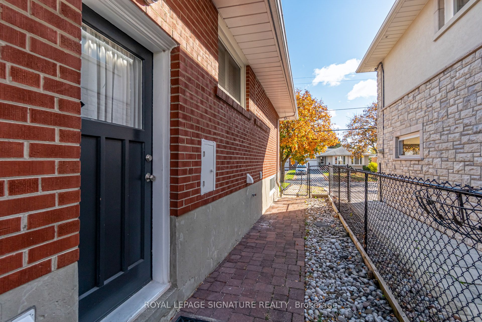 Additional image 4 of Bsmt-71 Daleside Crescent, Toronto, ON, M4A 2H7