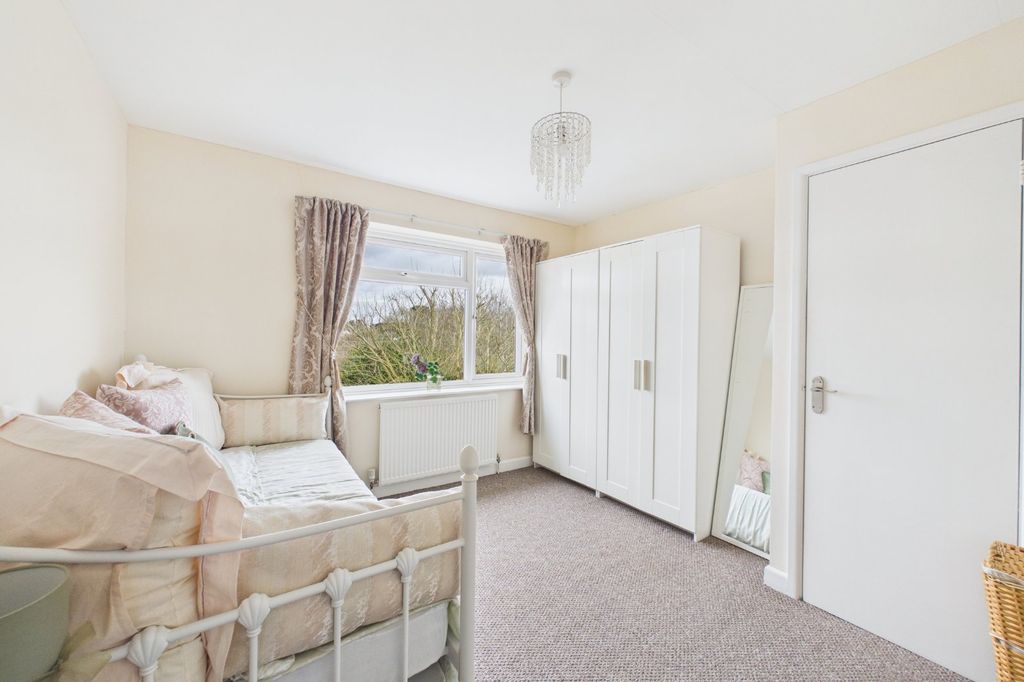 Additional image 13 of 3 bed semi-detached house to rentDavin Crescent, Pill, Bristol BS20