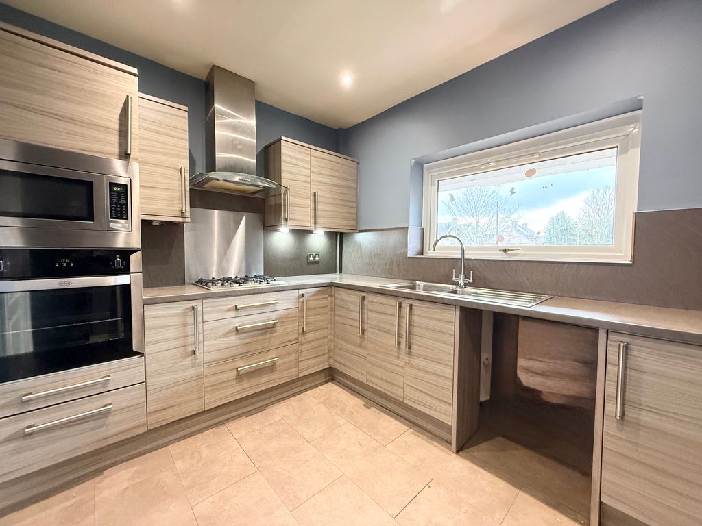 3 bed flat to rentCumberland Place, Coatbridge ML5