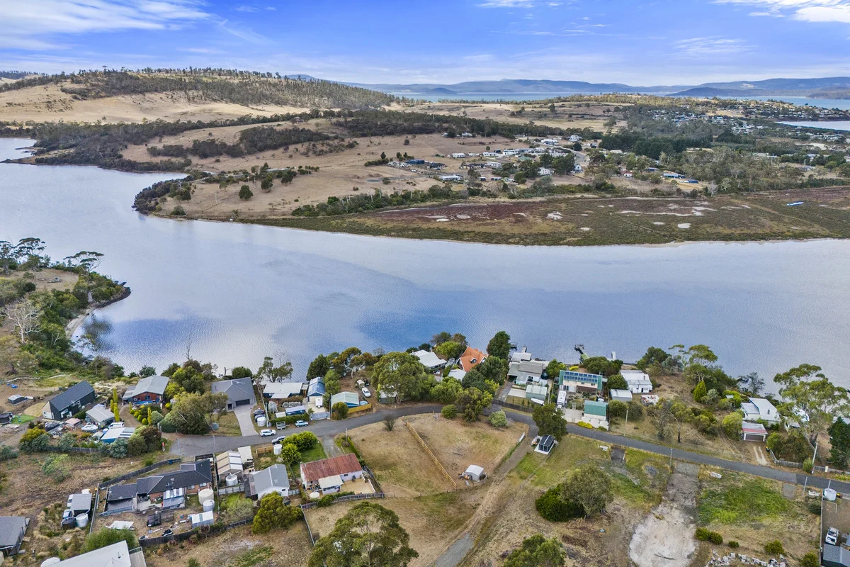 Additional image 6 of 1 & 2/48 Erle Street, Carlton River TAS 7173