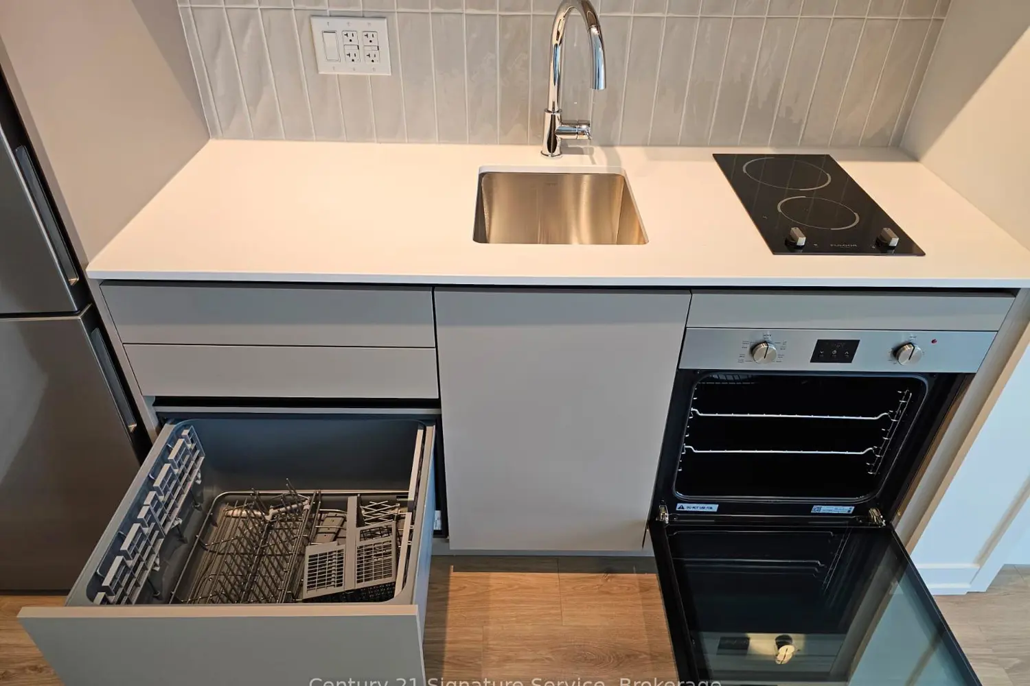 Additional image 8 of 2485 Eglinton Avenue 504