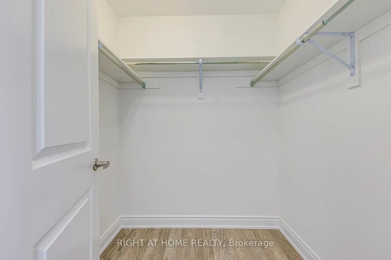 Additional image 13 of 2579 Islington Avenue