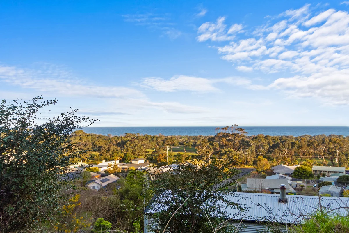 6 Gay Street, Lakes Entrance VIC 3909