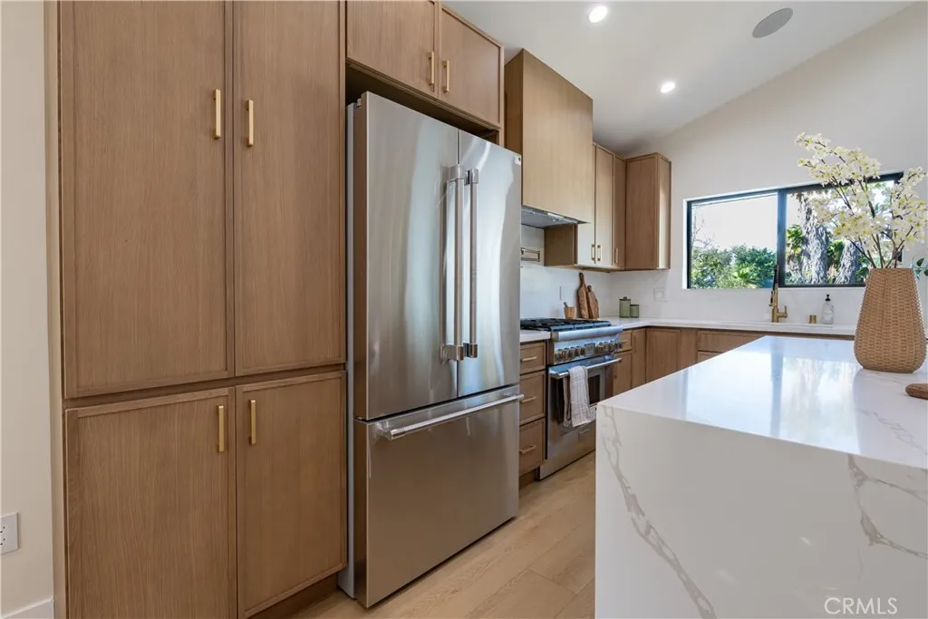 Additional image 38 of 17469 Bullock Street, Encino, CA 91316