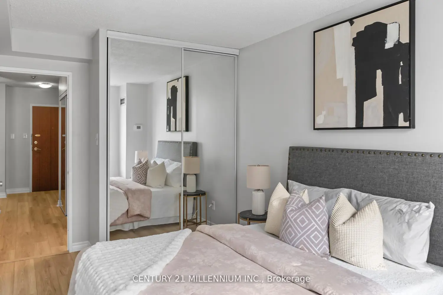 Additional image 8 of 5 Lisa Street 401