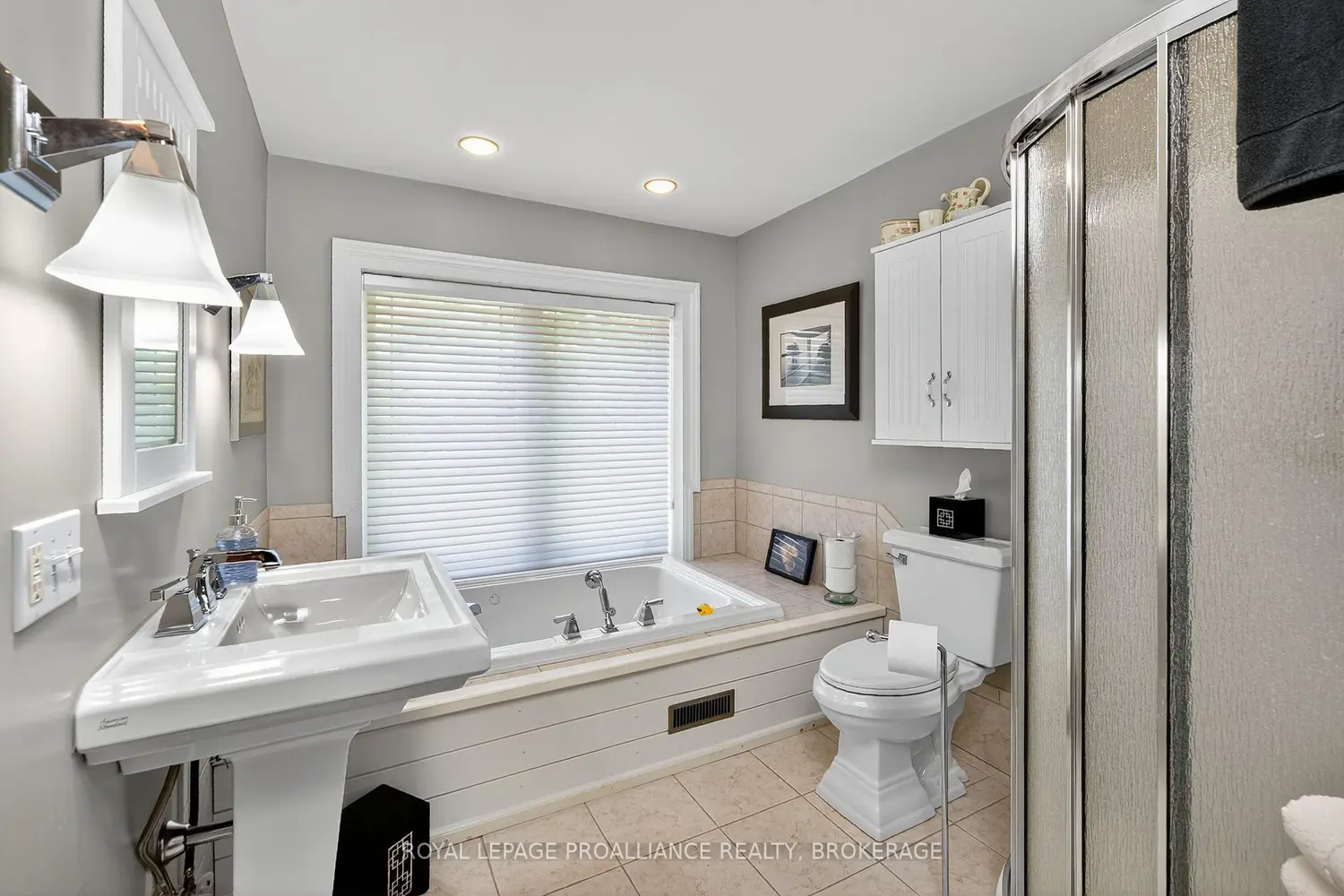 Additional image 11 of 147 1000 Island Parkway