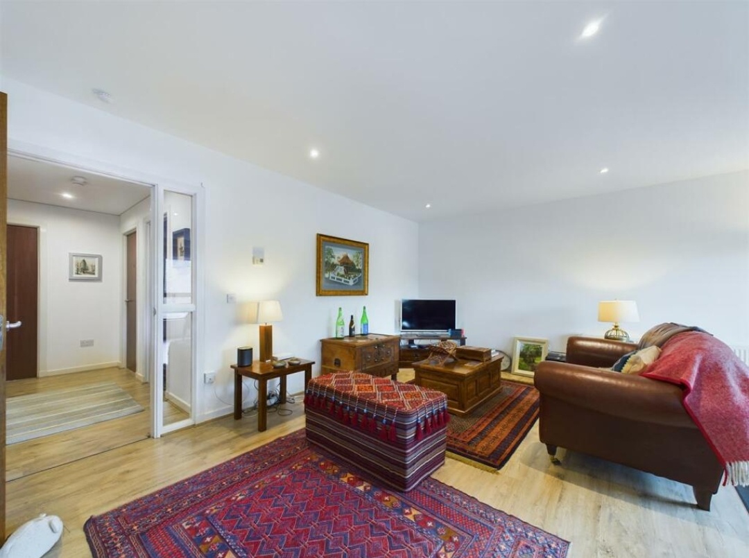 Additional image 2 of 2 Bed Flat, Glasgow Harbour Terraces, G11, N1 7GU