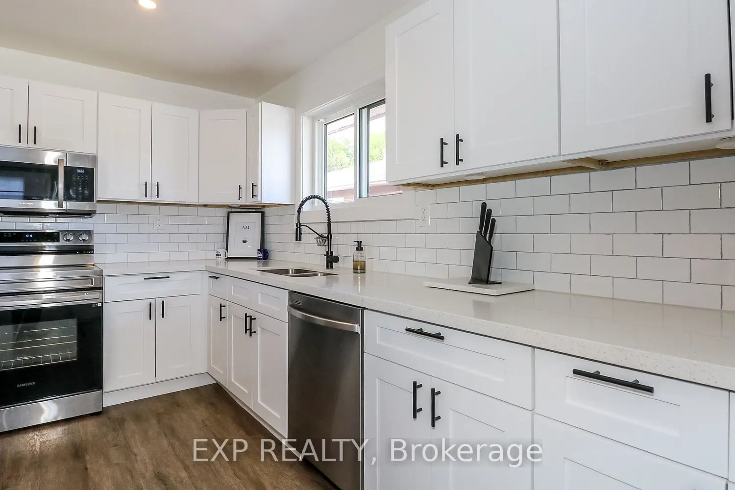 Additional image 4 of 5 Bourgeois Beach Road