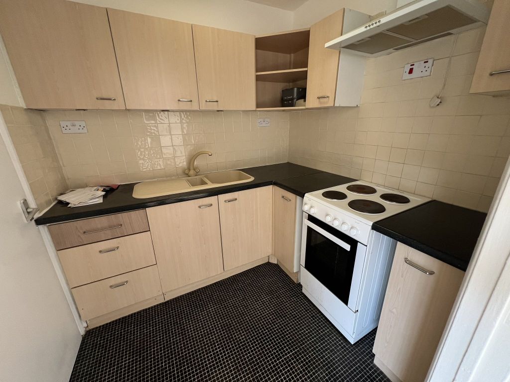 Additional image 3 of 2 bed flat to rentHarbour Court, Milford Street, Saundersfoot SA69