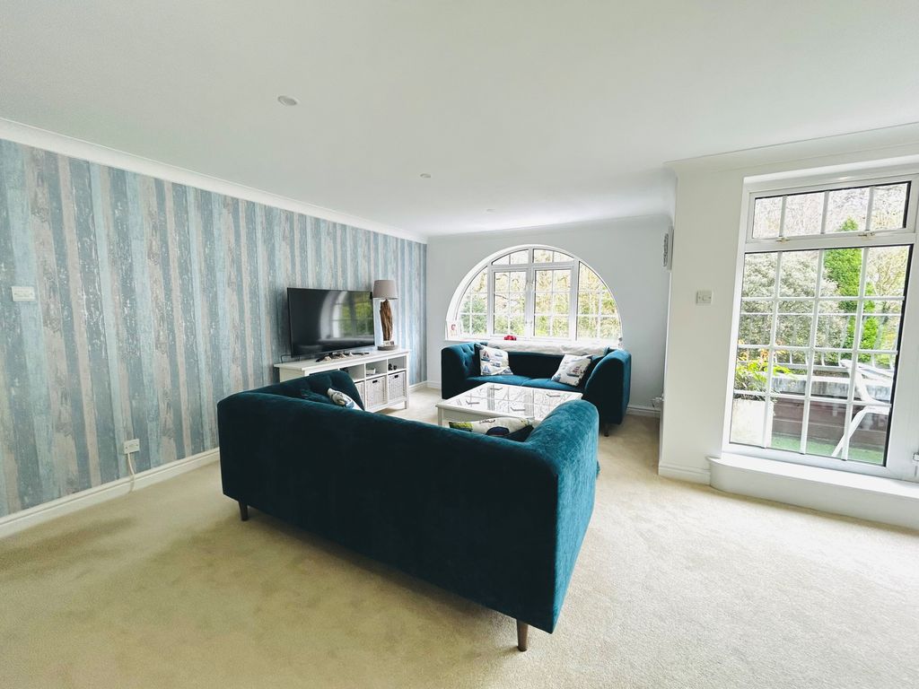 Additional image 2 of 2 bed flat to rentFedden Village, Bristol BS20