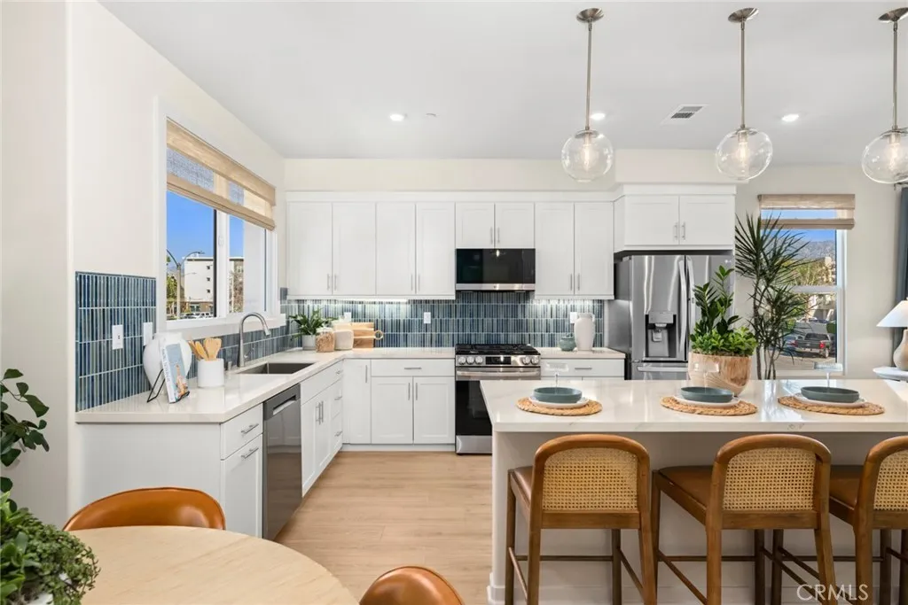 Additional image 6 of 641 E Mission Boulevard, Pomona, CA 91766