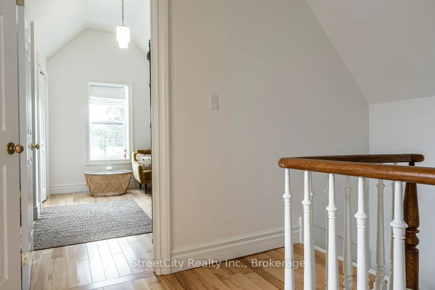 Additional image 16 of 2215 34 Line