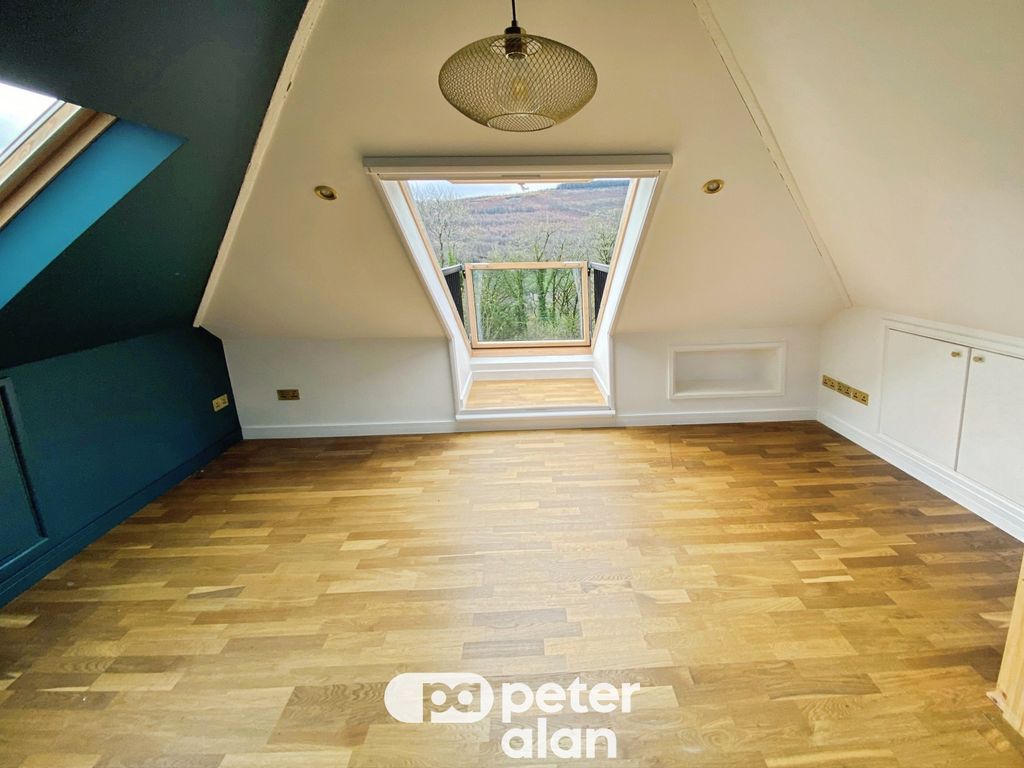Additional image 6 of 5 bed property to rentHeol Penrhiw, Mountain Ash CF45