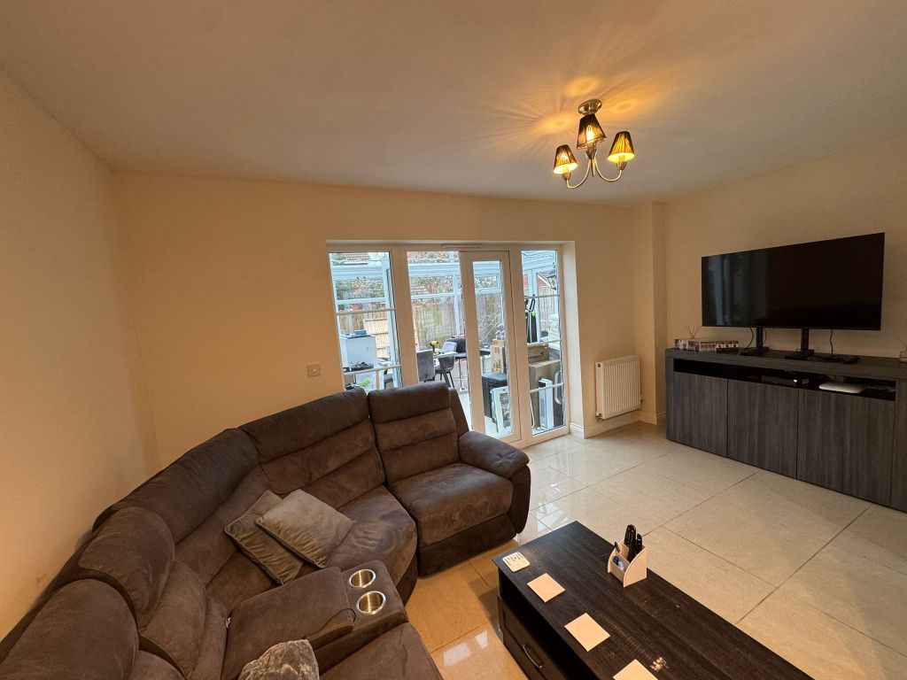 Additional image 3 of 4 bed town house to rentRhode Island Drive, Exeter EX2
