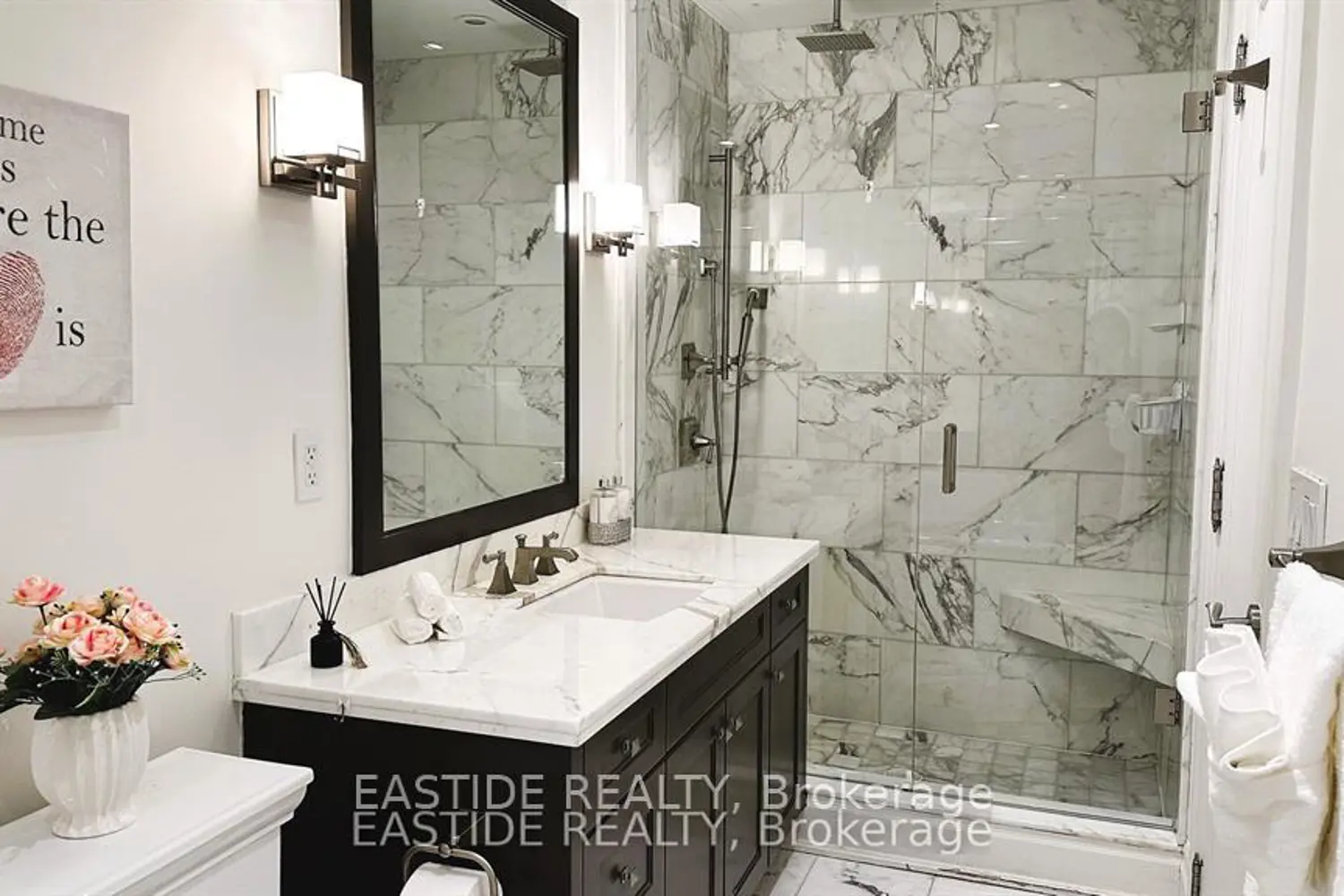 Additional image 16 of 68 Yorkville Avenue 303