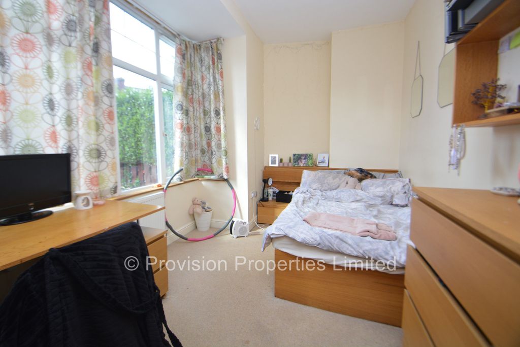 Additional image 5 of 10 bed terraced house to rentHeadingley Avenue, Leeds LS6