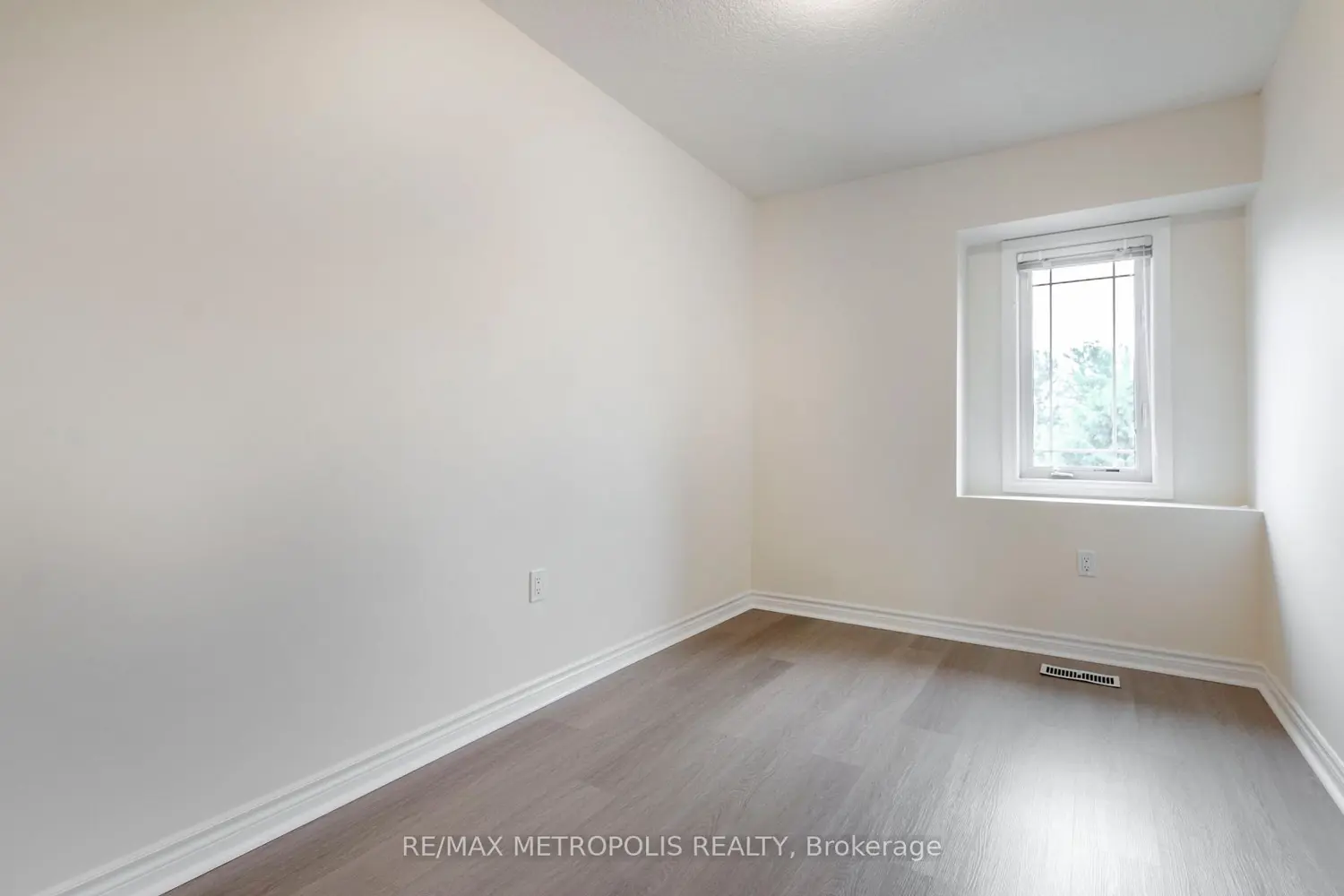 Additional image 6 of 619 Wild Ginger Avenue C16