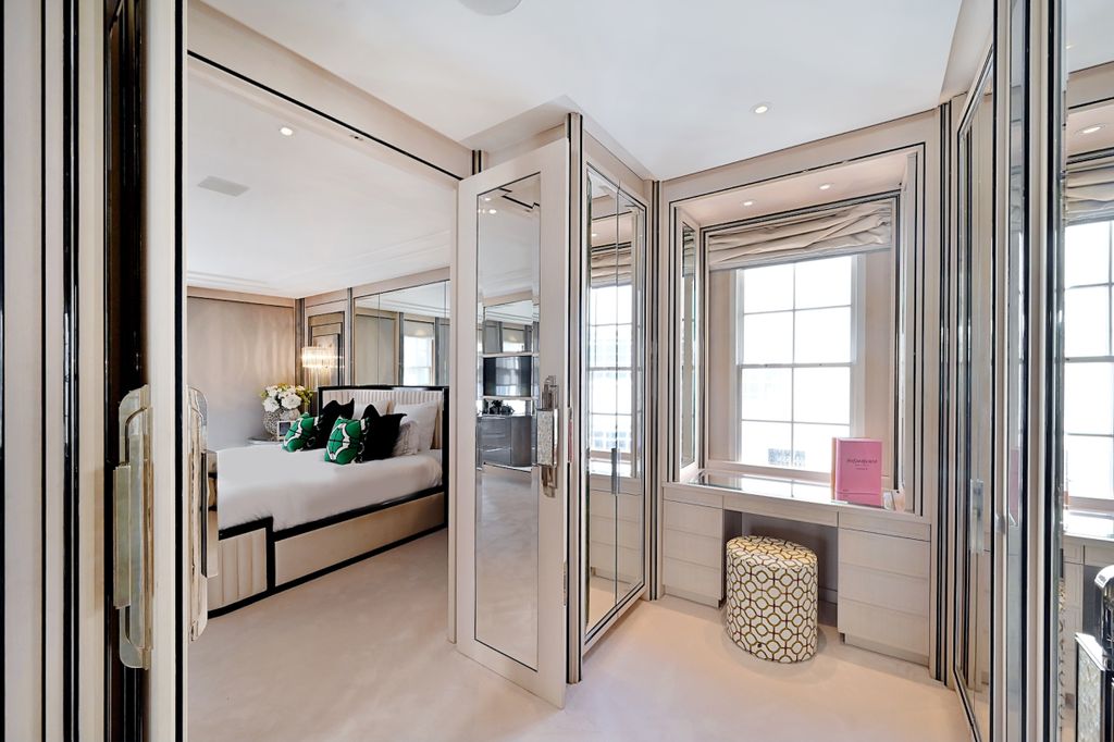 Additional image 9 of 4 bed town house to rentLyall Street, London SW1X