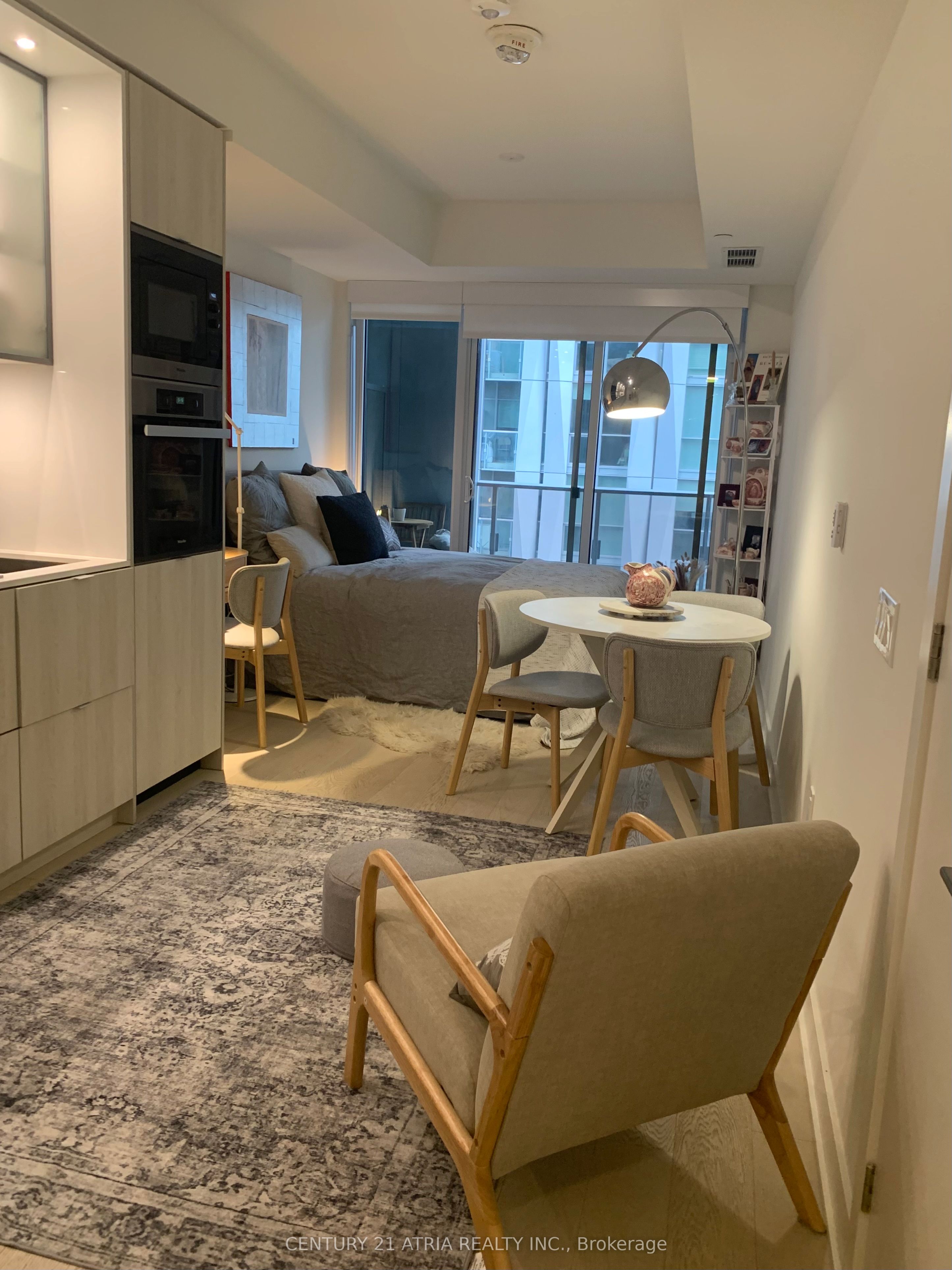 Additional image 4 of 2008-11 Yorkville Avenue, Toronto, ON, M4Y 0B7