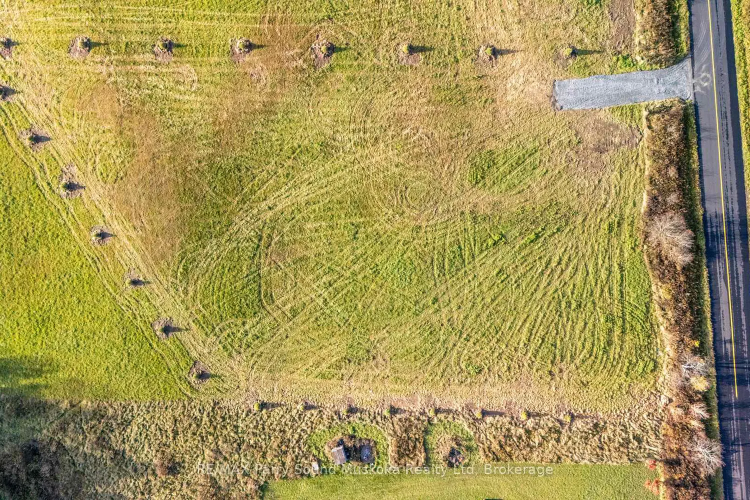 Additional image 9 of 271 Balsam Cross