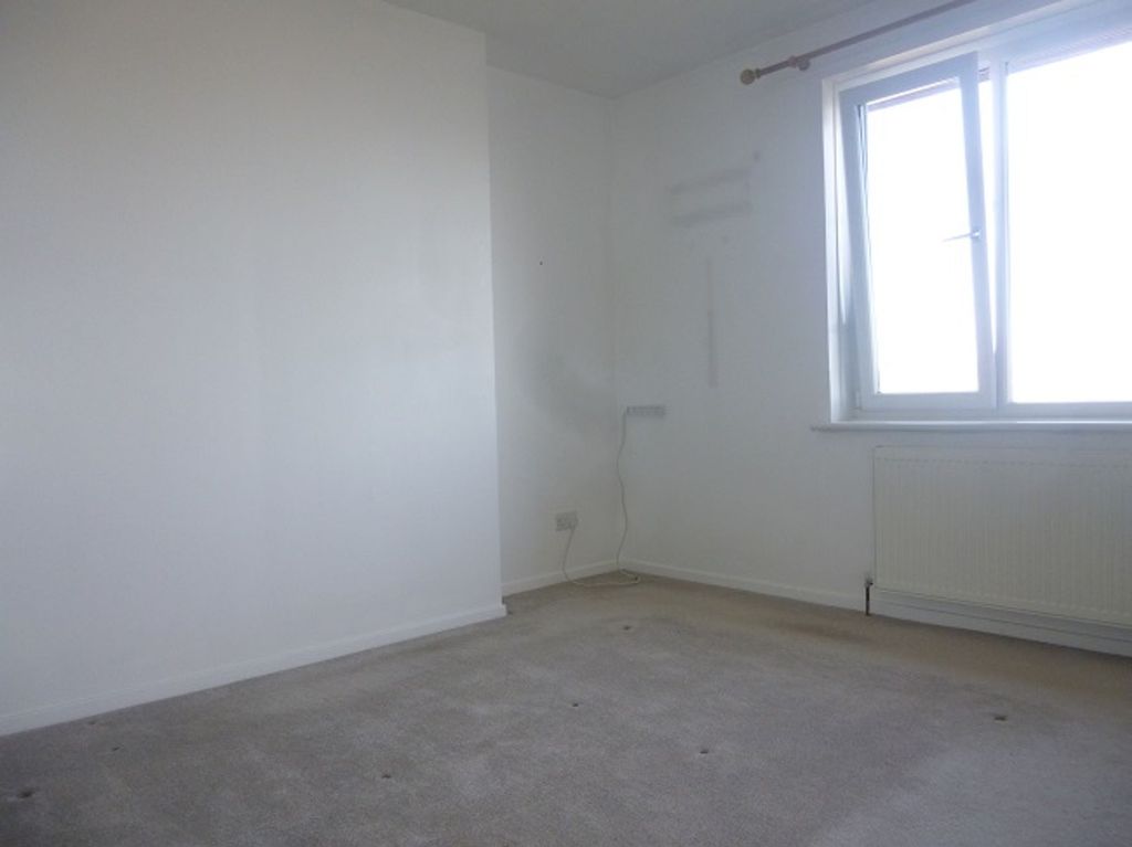 Additional image 13 of 2 bed terraced house to rentPoplar Street, Greenock PA15