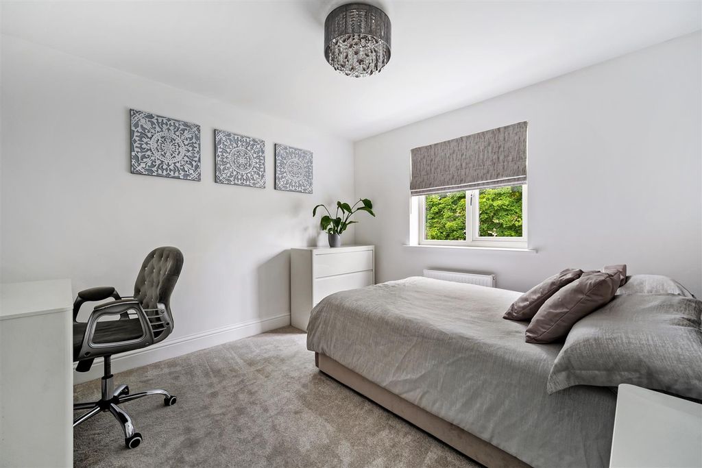 Additional image 16 of 6 bed detached house to rentAspen Drive, Scarcroft, Leeds LS14
